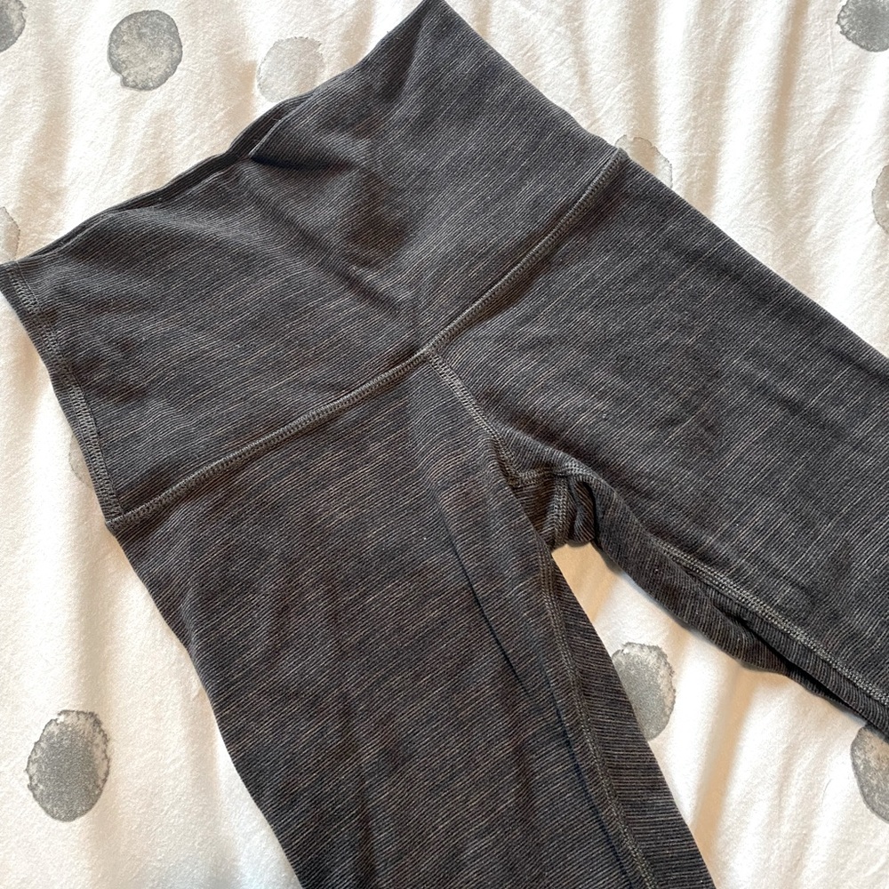 Lululemon Wunder Under Crops